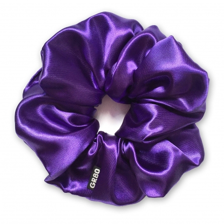 Óriás lila selyem hajgumi (scrunchie) prémium minőségű, vastagabb szaténból. Átmérője kb. 16-17 cm