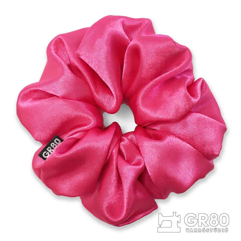 Óriás méretű, prémium minőségű, pink színű szatén selyem scrunchie / hajgumi. Átmérője kb. 16-17 cm