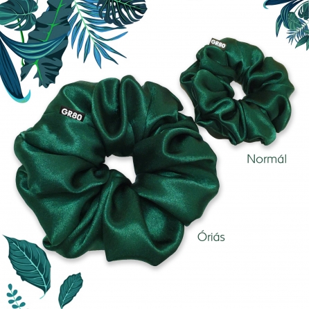 XXL és normál méretű fűzöld selyem hajgumi (scrunchie) minőségi szaténból. Átmérője kb. 16-17 cm